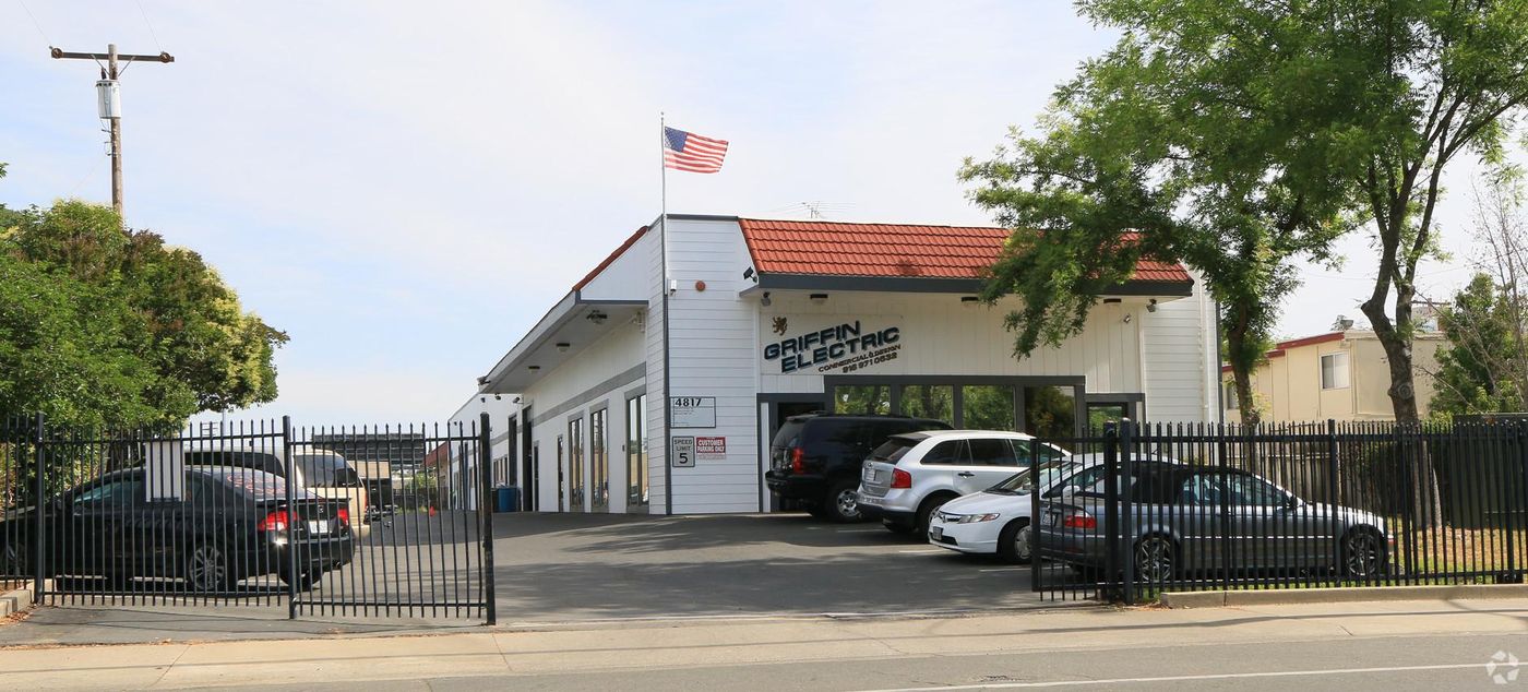 Industrial Property For Lease photo 1