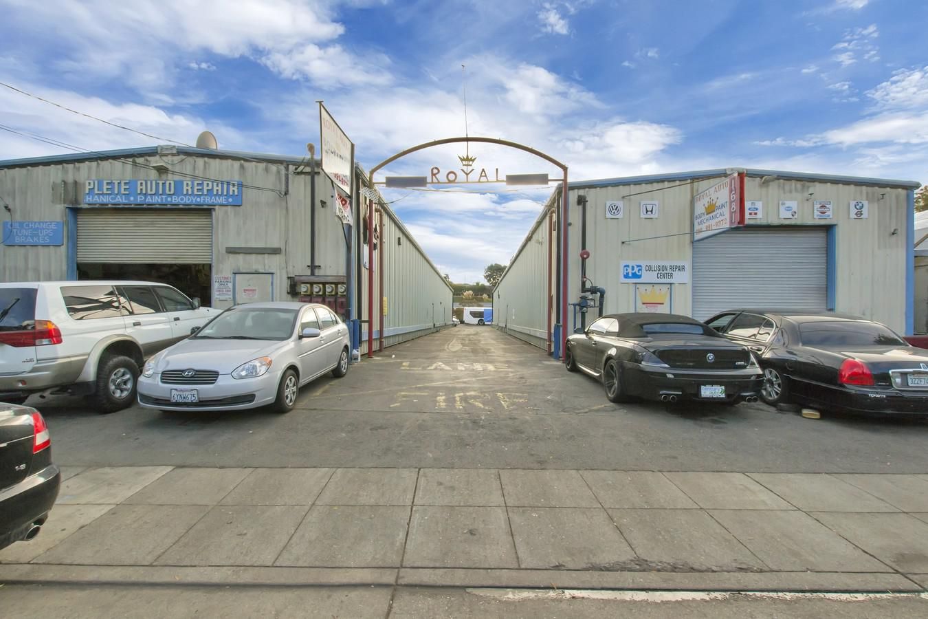 Royal Autobody & Repair Center photo 1