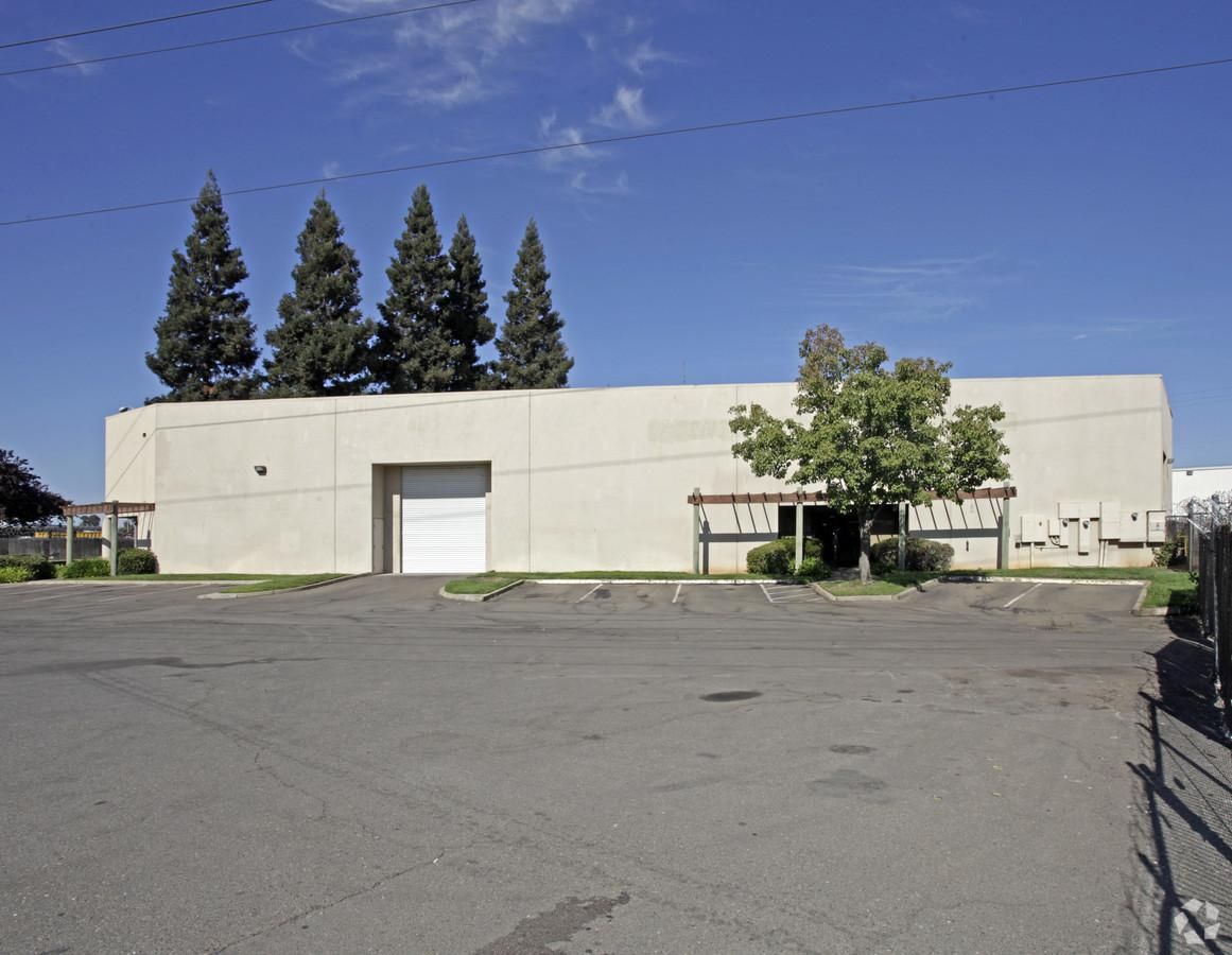Industrial Property For Lease photo 3