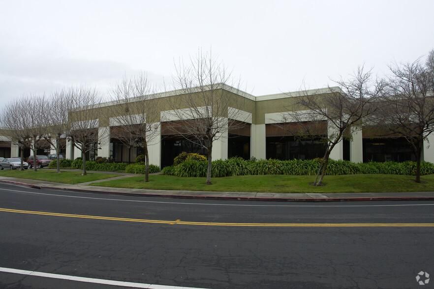 Bldg 1 1160 Chess Dr photo 3