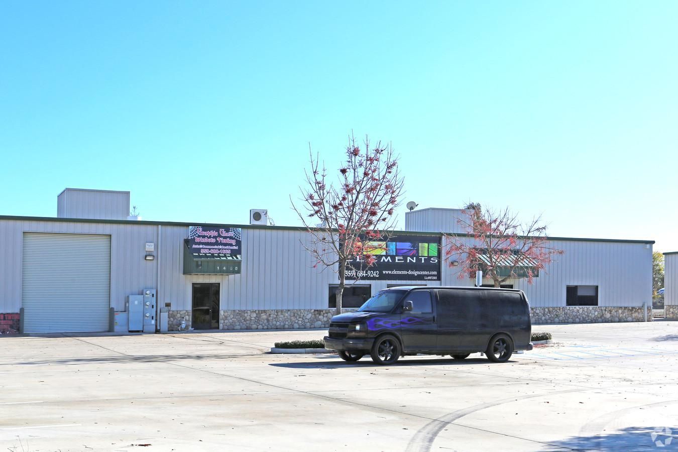 Free Standing Office/Warehouse Spaces w/ Yard photo 3