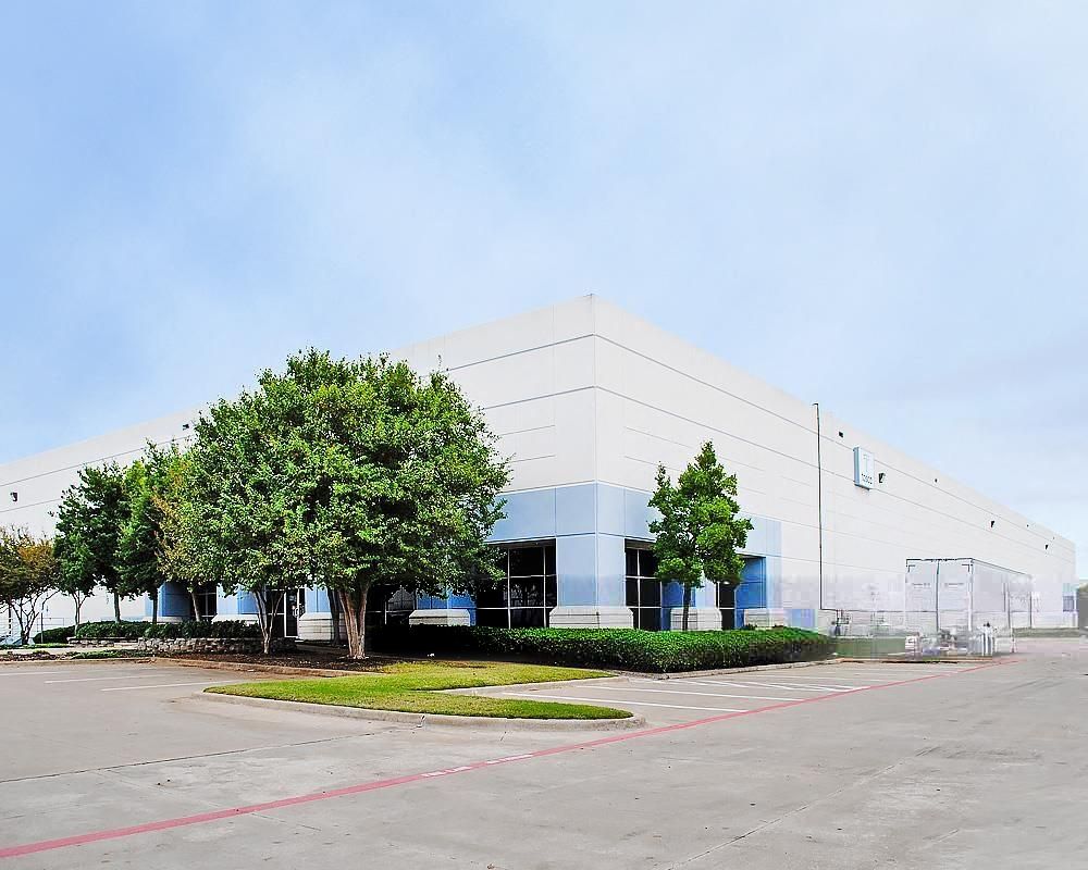 Gateway East Business Center Building II photo 1