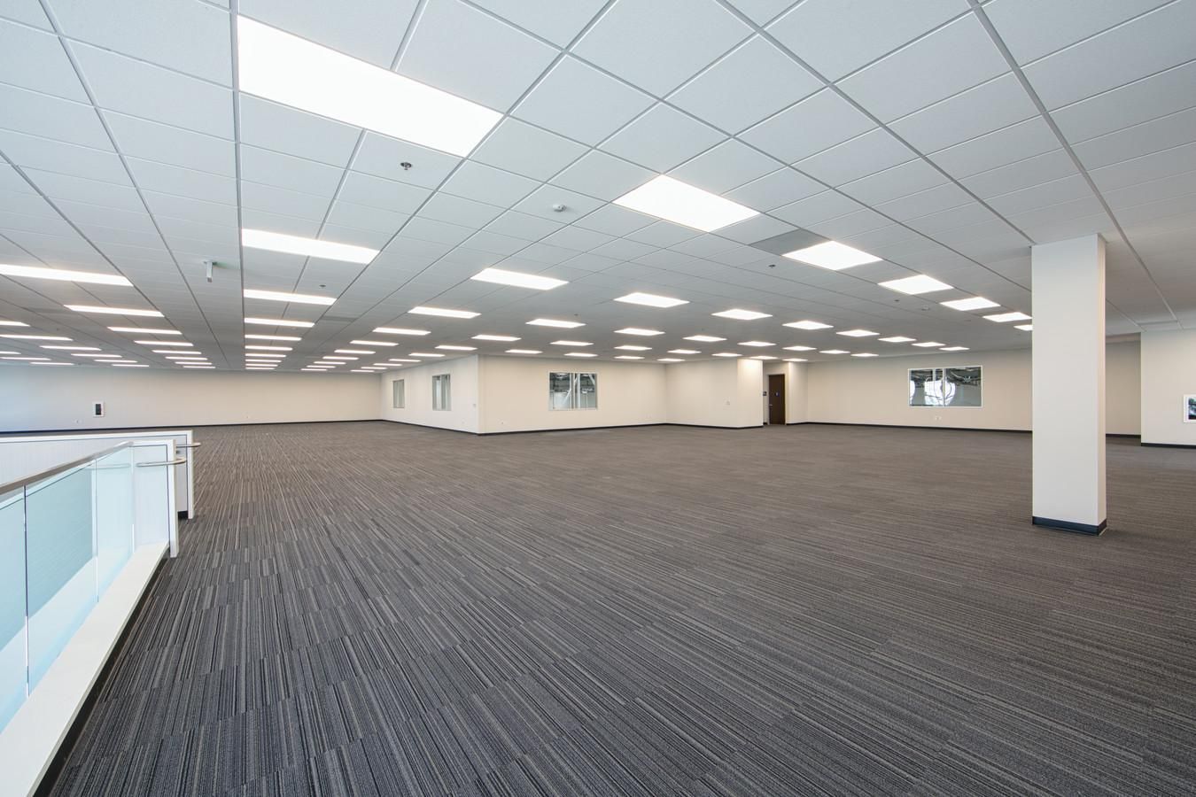 Building 9 photo 3
