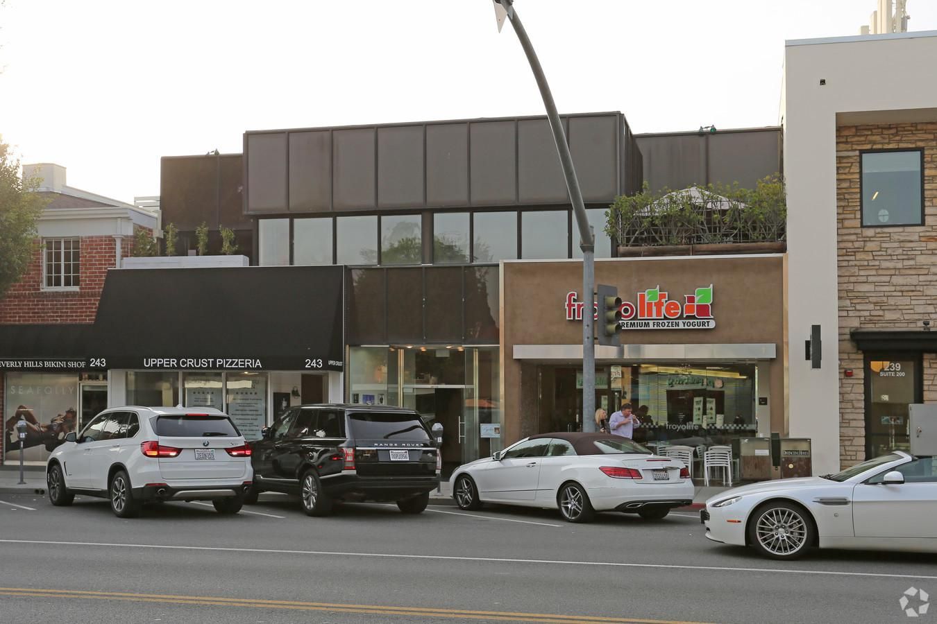Retail Property For Lease photo 3