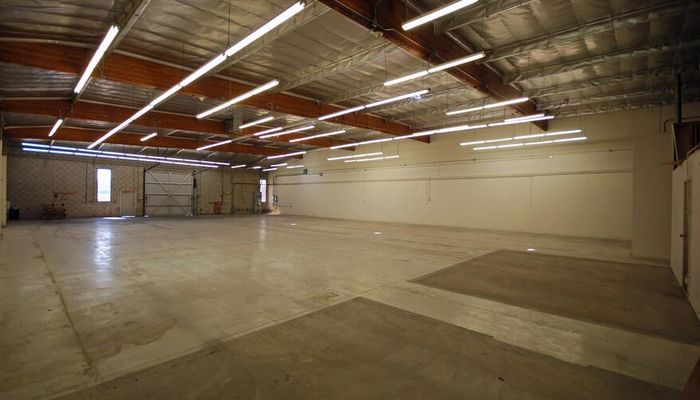 Warehouse Space for Rent at 6908-6922 Tujunga Ave North Hollywood, CA 91605 - #5