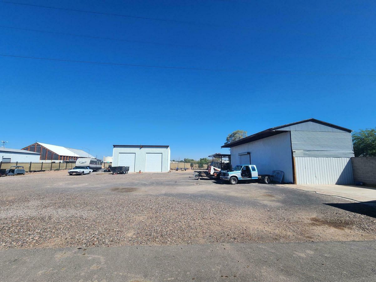 230 E Coolidge Ave photo 4