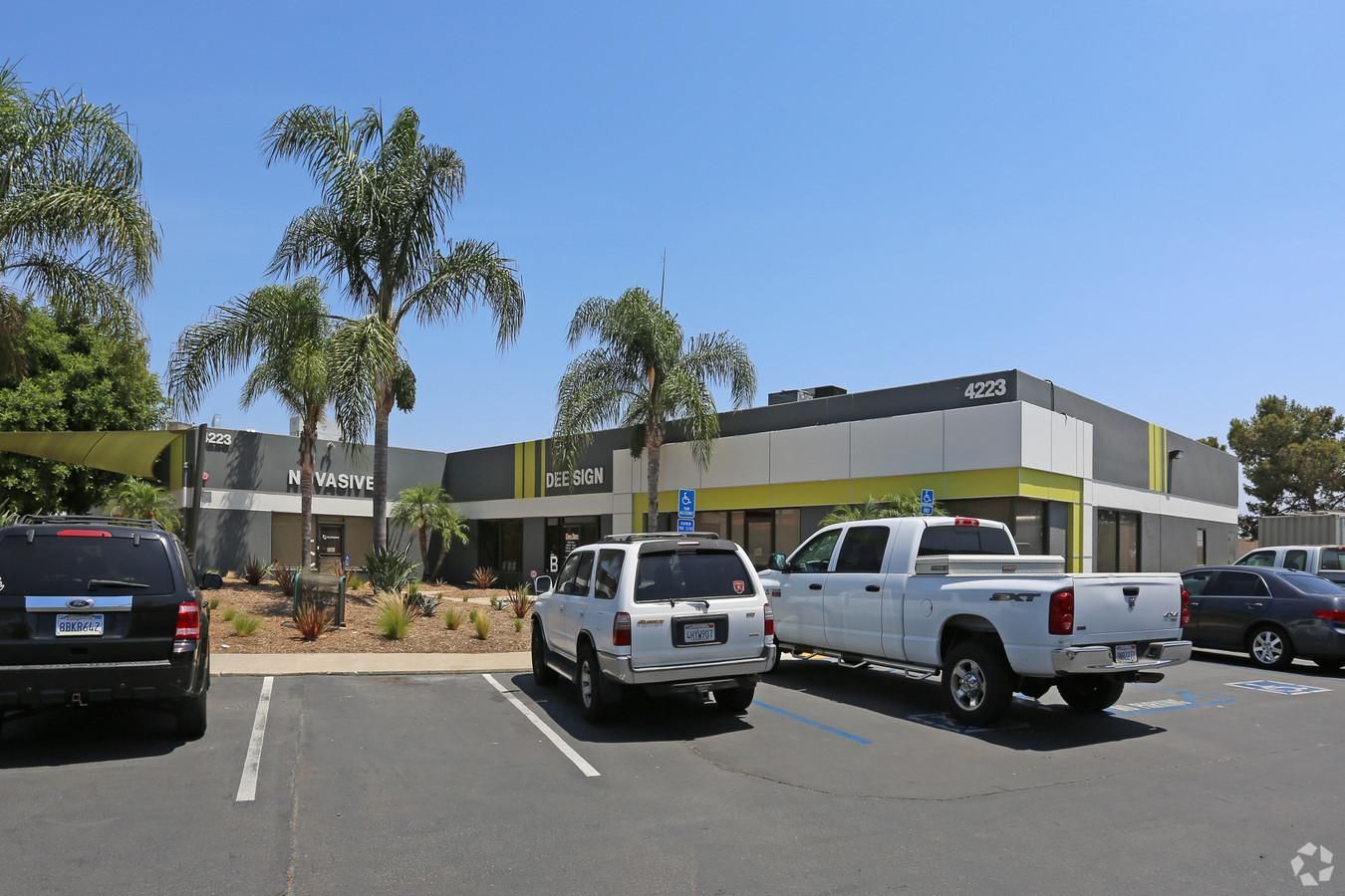 Bldg 4 photo 1
