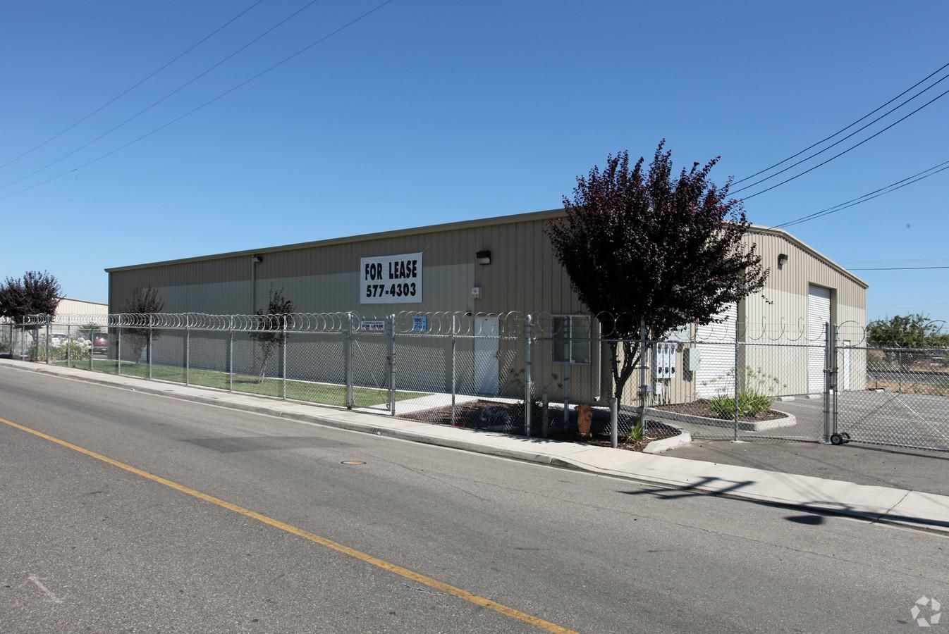 Updated Info! Hwy 99/ Salida Warehouse photo 2