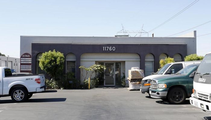 Warehouse Space for Rent at 11760 Roscoe Blvd Sun Valley, CA 91352 - #4