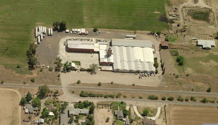 Warehouse Space for Sale at 5621 W McKenzie Ave Fresno, CA 93723 - #3