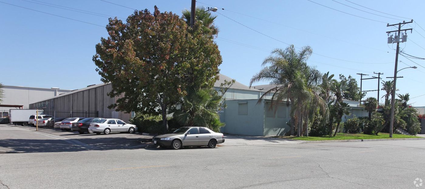 Industrial Property For Lease photo 1