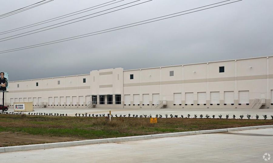 Beltway North Commerce Center 971 N Sam Houston Parkway E