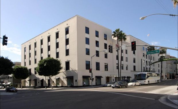 Wilshire Rodeo Plaza