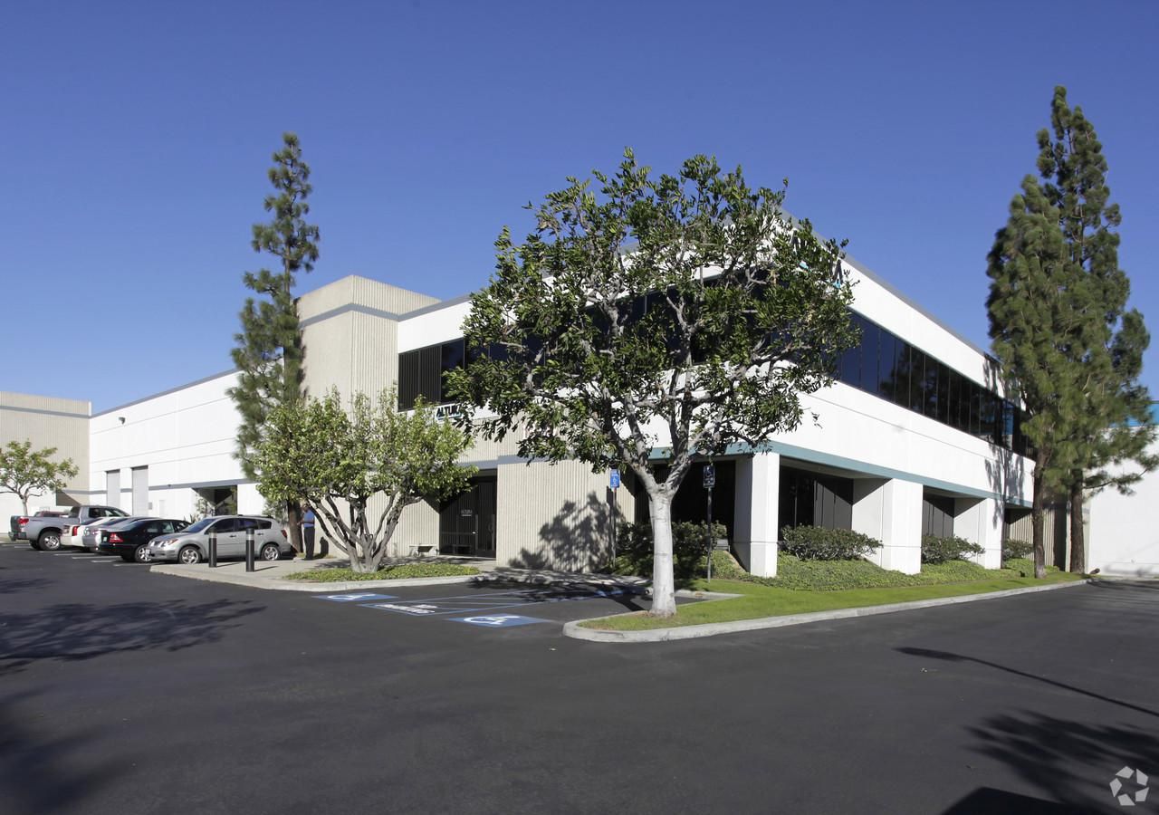Industrial Property For Lease photo 1