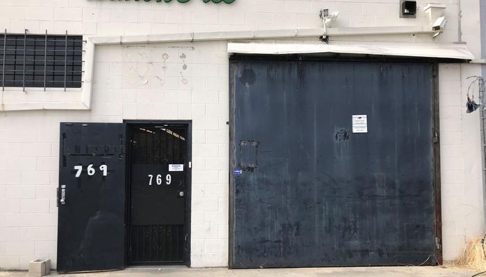 Warehouse Space for Sale at 769 E 14th Pl Los Angeles, CA 90021 - #16