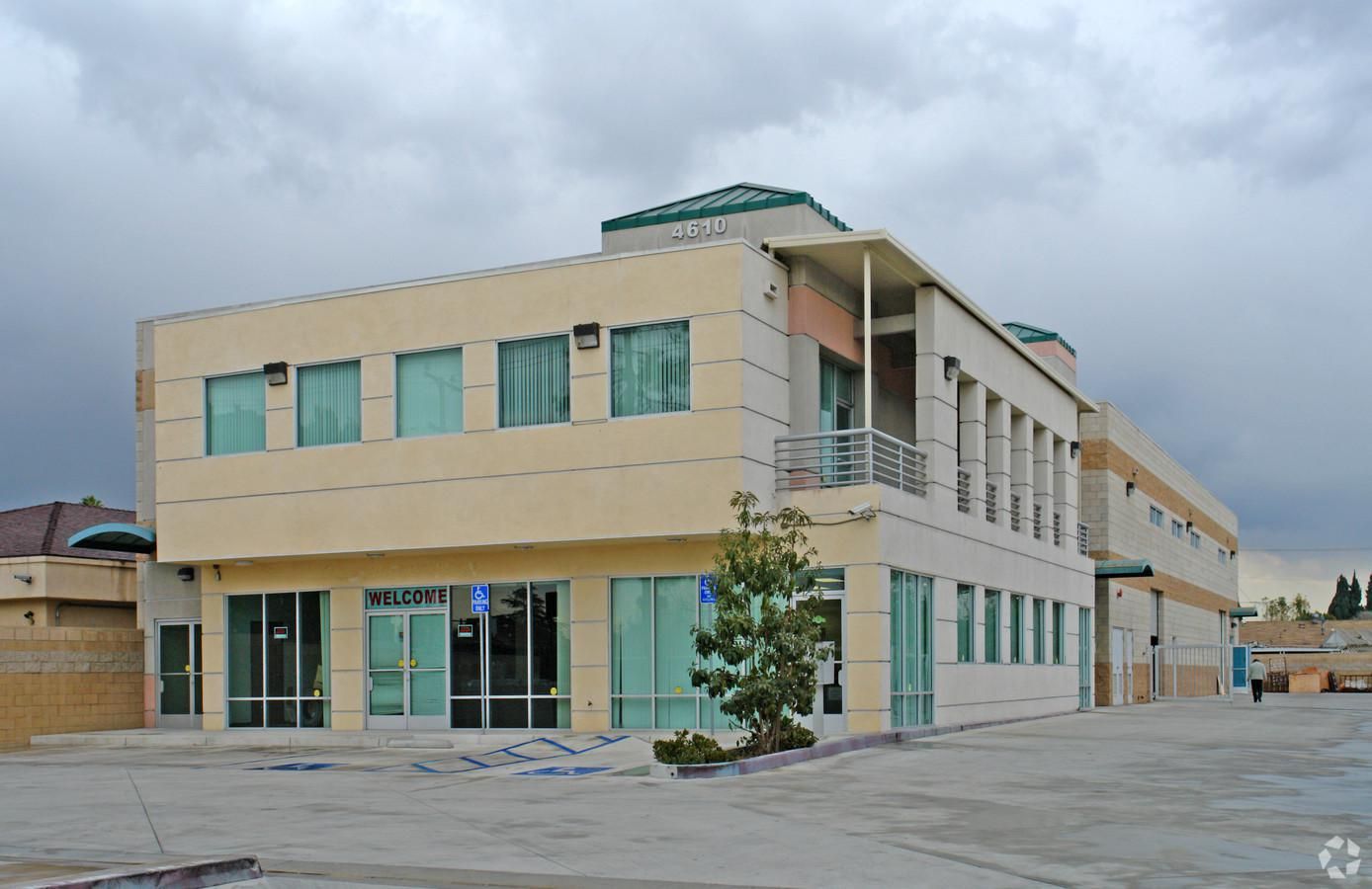 Multiple Spaces Property For Lease photo 2