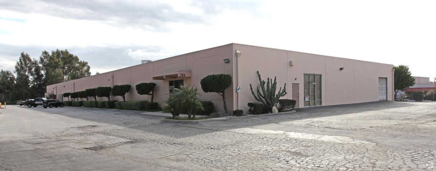 Industrial Property For Lease photo 1