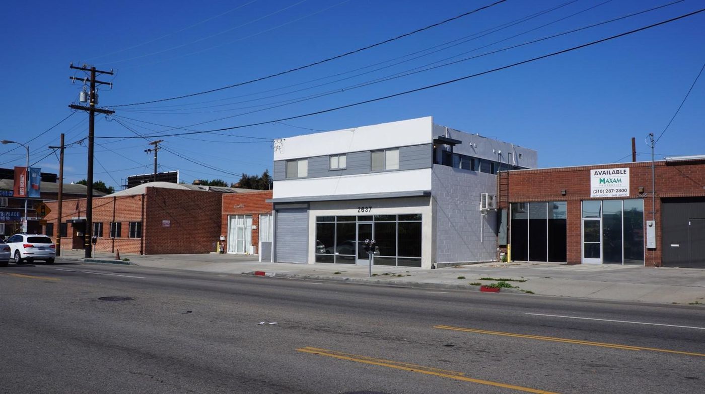 Office/Retail Property For Lease photo 4