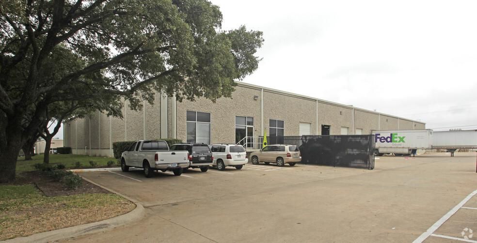 3106 Longhorn Blvd photo 2