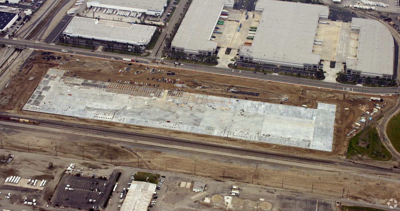Slover Commerce Center photo 2
