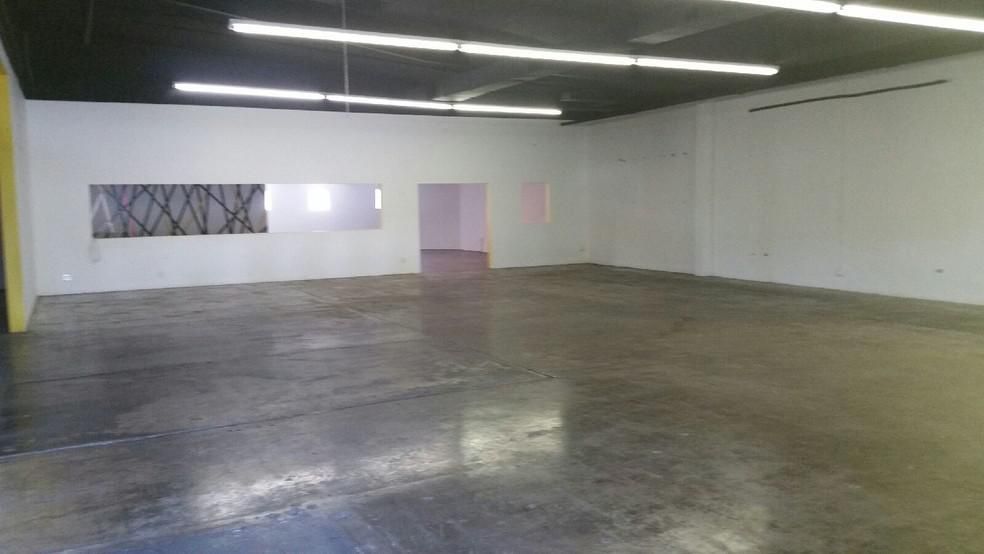3049-3051 La Cienega Blvd photo 4