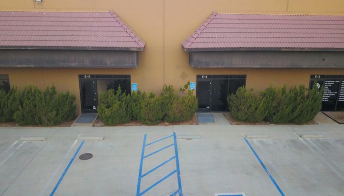 Warehouse Space for Rent at 17229 Lemon St. Hesperia, CA 92345 - #9
