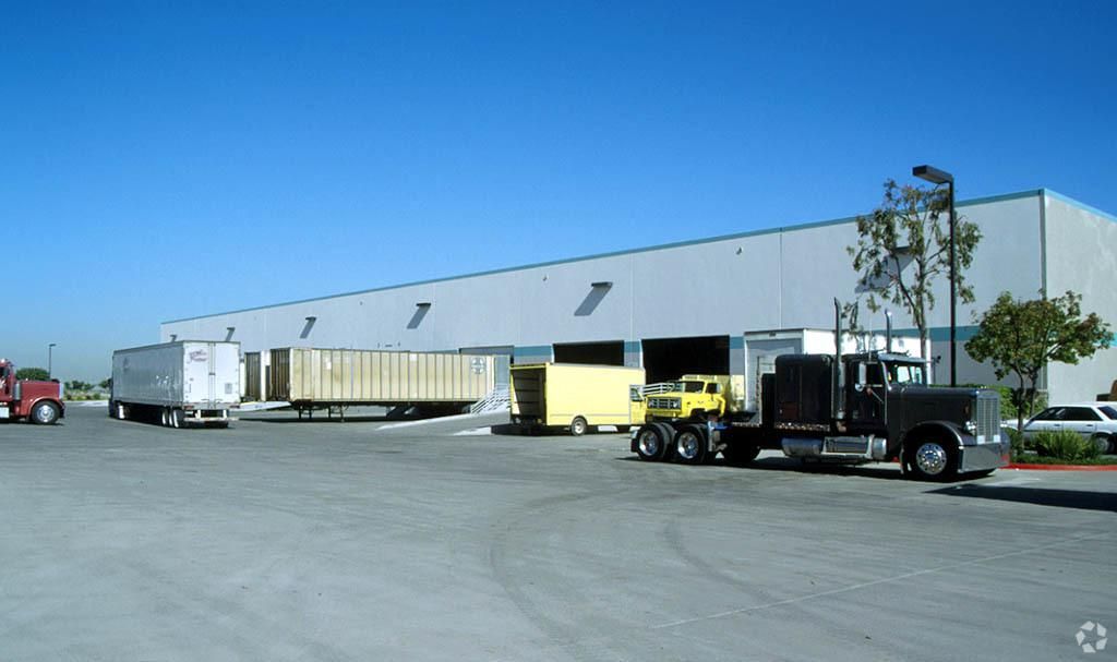 Bldg 6 photo 2
