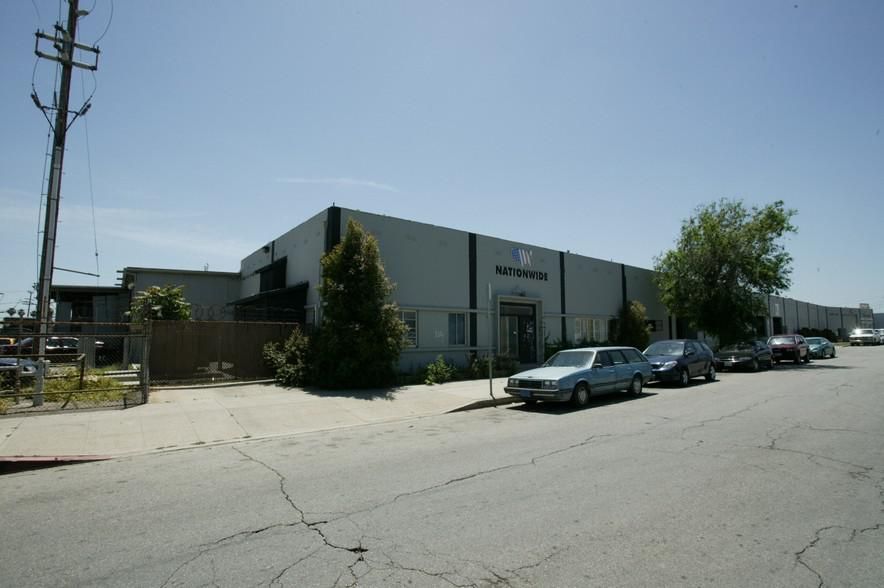 14660 Arminta St photo 2