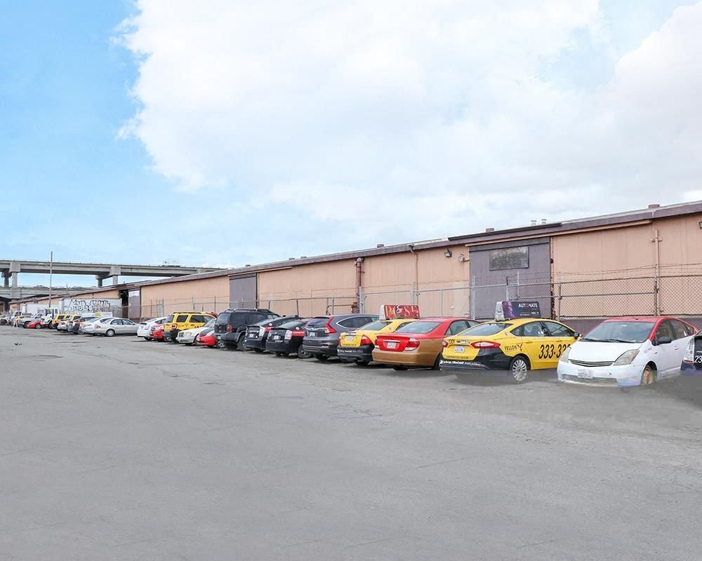 San Francisco Industrial Center - Building 427 & 428 photo 3