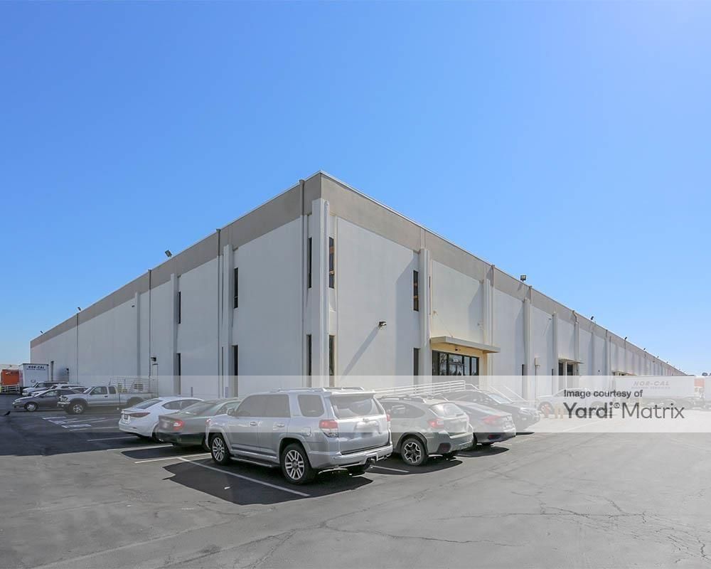 3129 Corporate Place photo 1