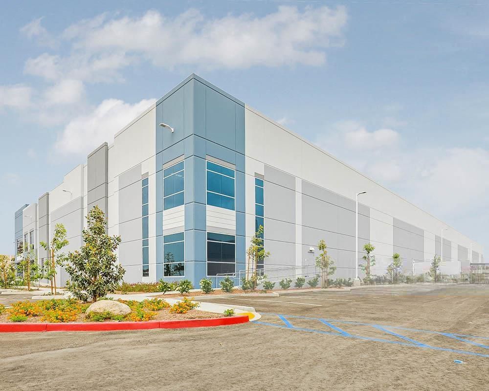 Dedeaux Business Park Redlands 1 photo 2