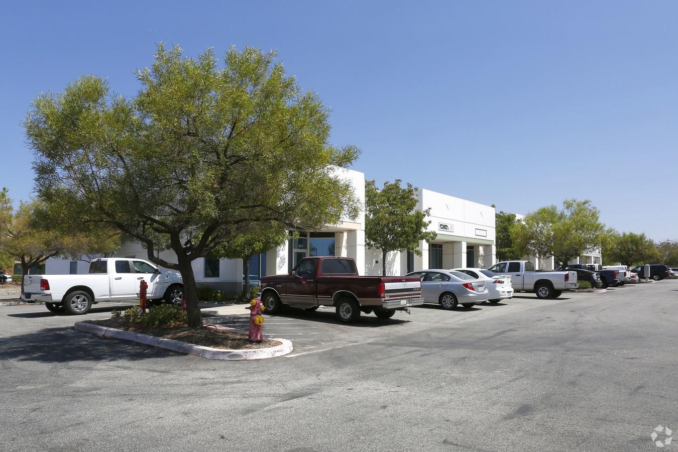 Multiple Spaces Property For Lease photo 3