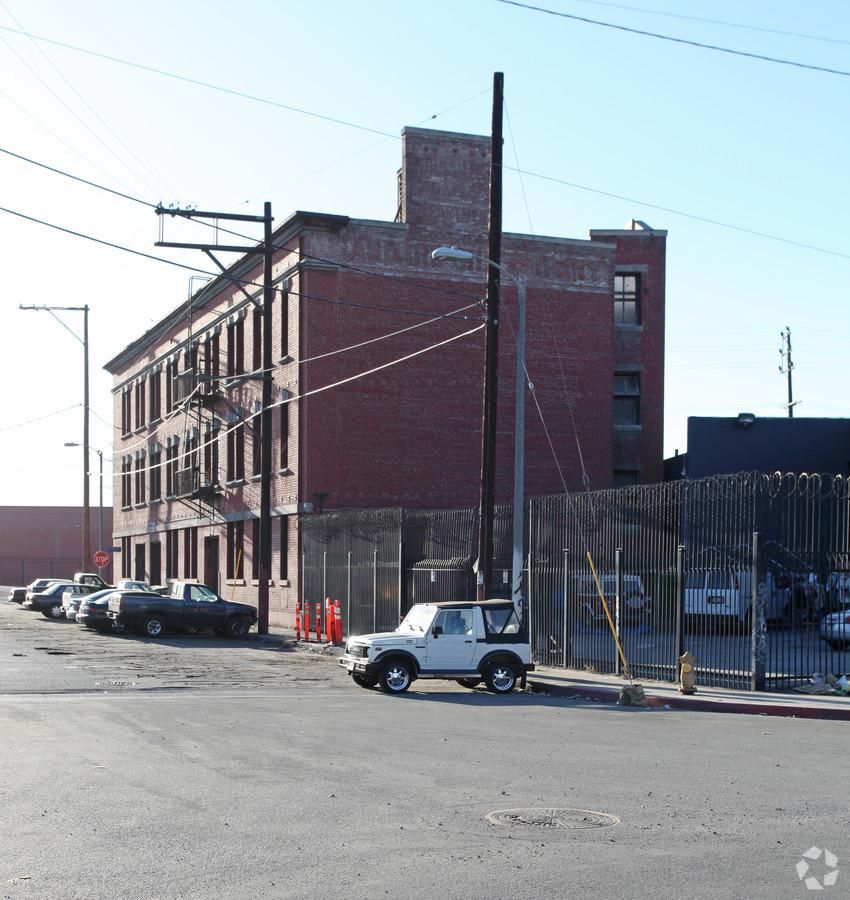 Industrial Property For Lease photo 4