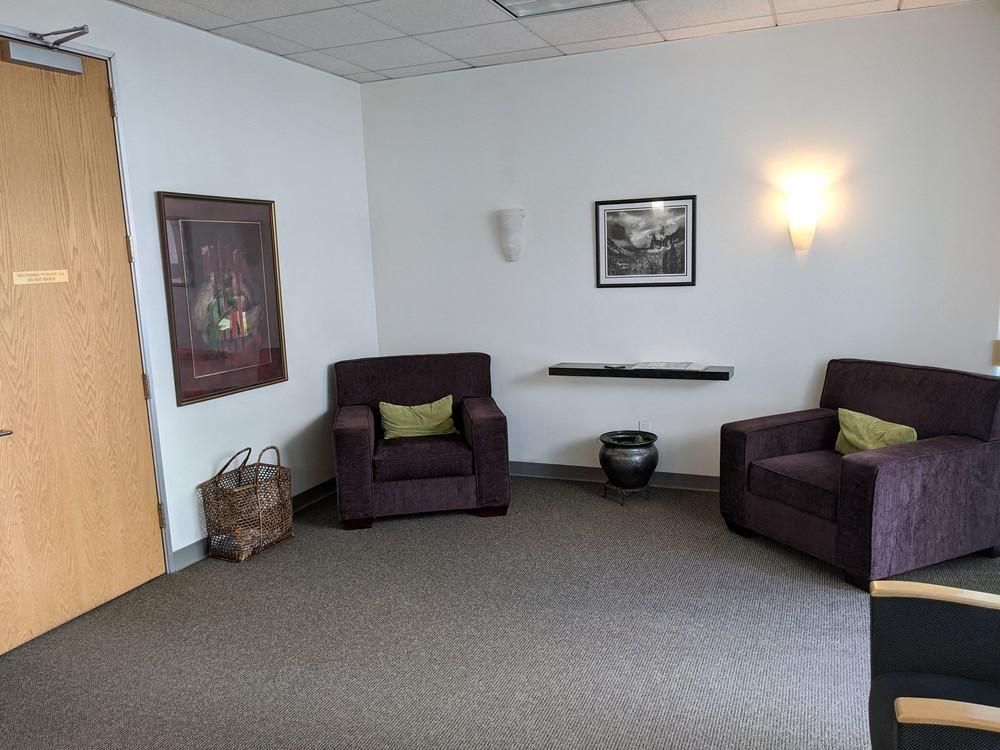 3201 Wilshire Blvd. photo 3