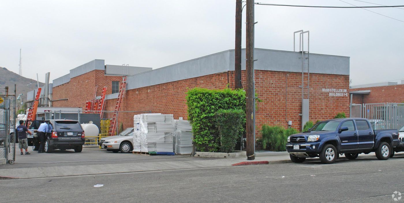 Executive Office Property for Lease photo 3