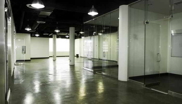 Warehouse Space for Rent at 2700 S Grand Ave Los Angeles, CA 90007 - #5