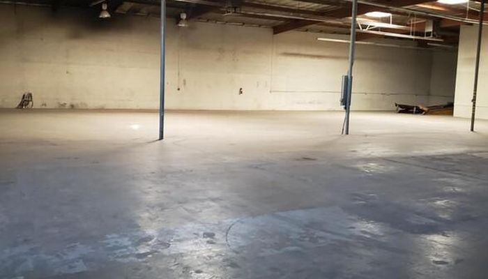 Warehouse Space for Rent at 8600 Tamarack Ave Sun Valley, CA 91352 - #4