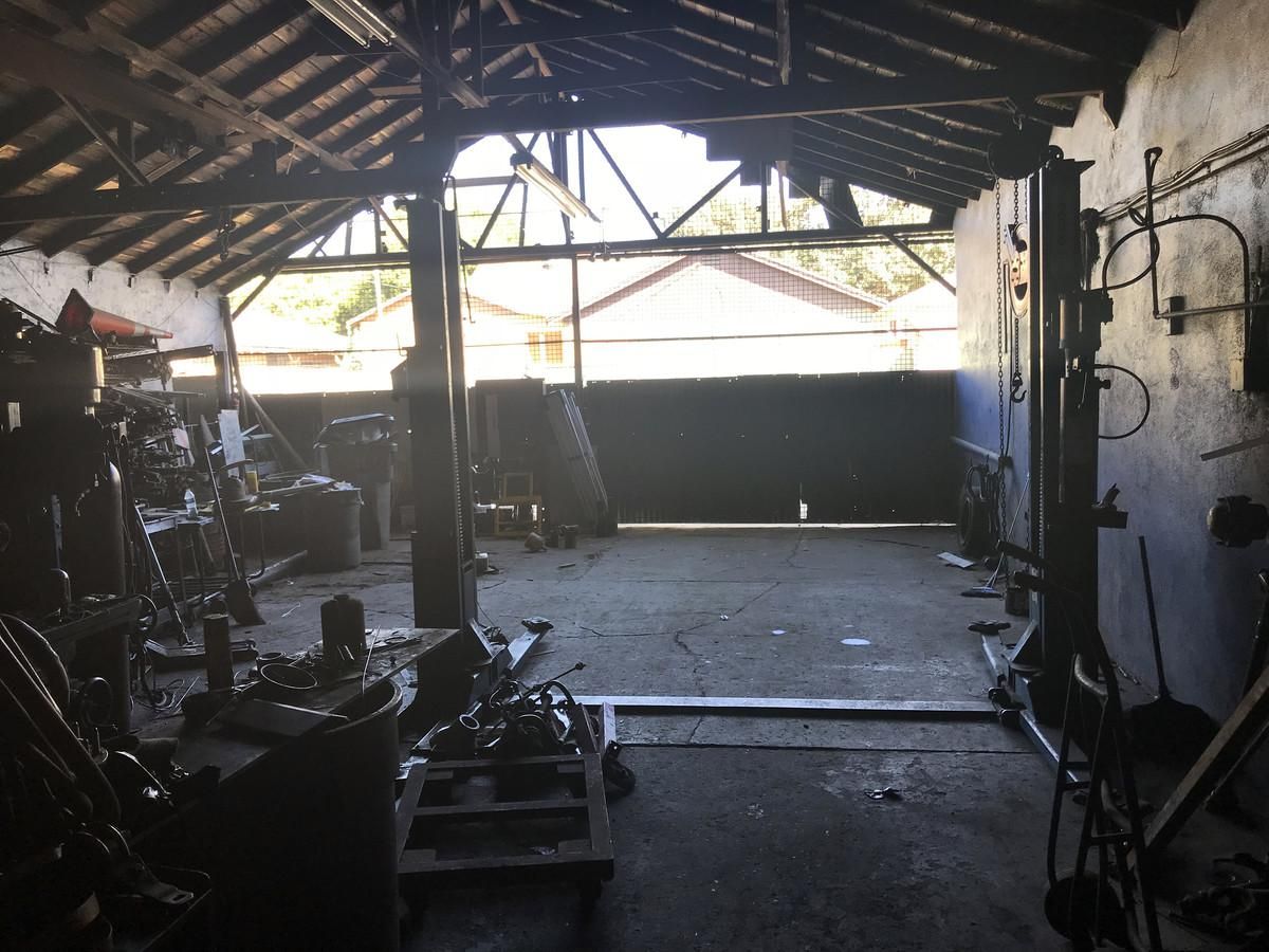 Fully-Equipped Driveshaft Shop for Lease photo 3