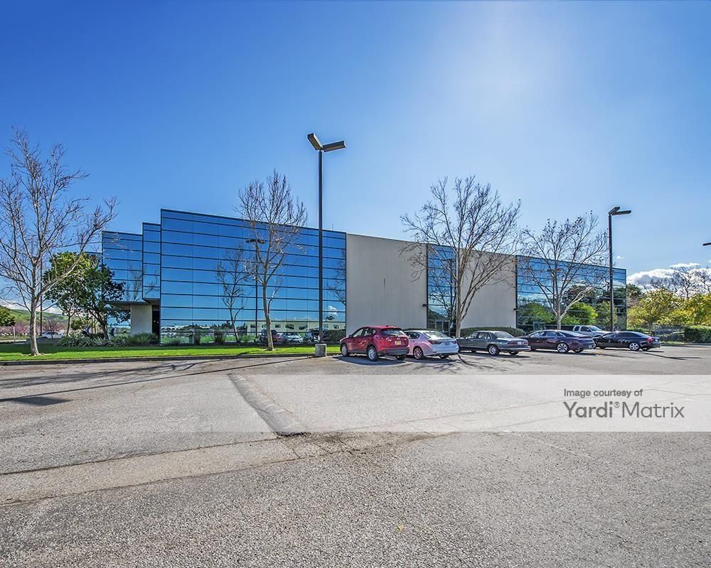 5521 Hellyer Ave photo 4