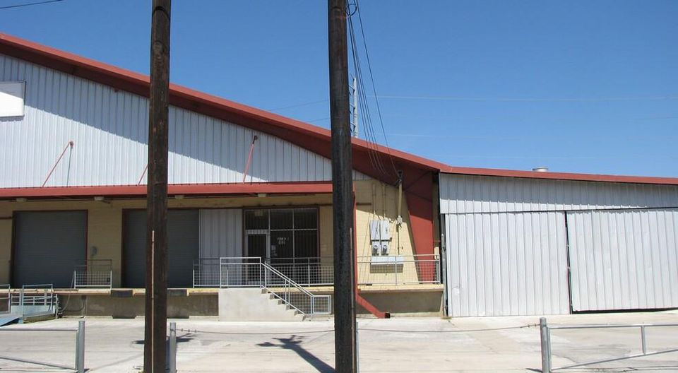 Peden Alley Warehouse 319 W Peden Aly
