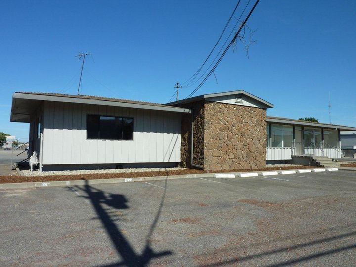 360 10th Street N