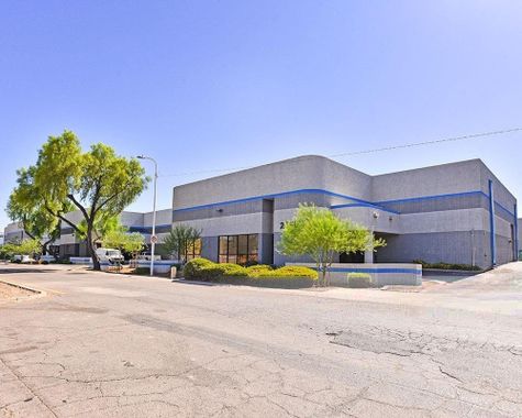 Broadway Industrial Park - 2520-2680 South Industrial Park Avenue