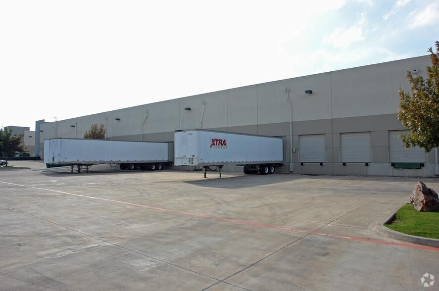 Coppell Corporate Crossing - Building 3 700 Freeport Pky photo 3