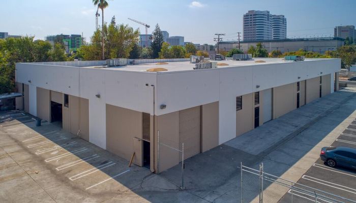 Warehouse Space for Rent at 6400 Variel Ave Woodland Hills, CA 91367 - #2