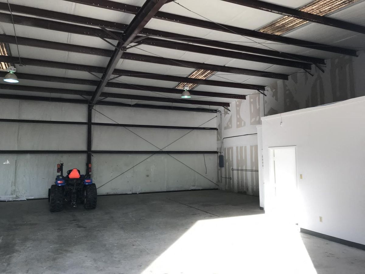 17704 French Rd photo 3