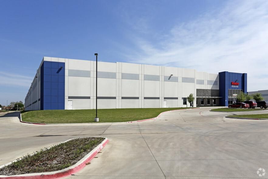 Park Twenty Three Sixty 2300 Arbrook Blvd photo 2