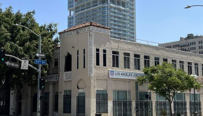 Warehouse Space for Rent at 1060 S Olive St Los Angeles, CA 90015 - #1