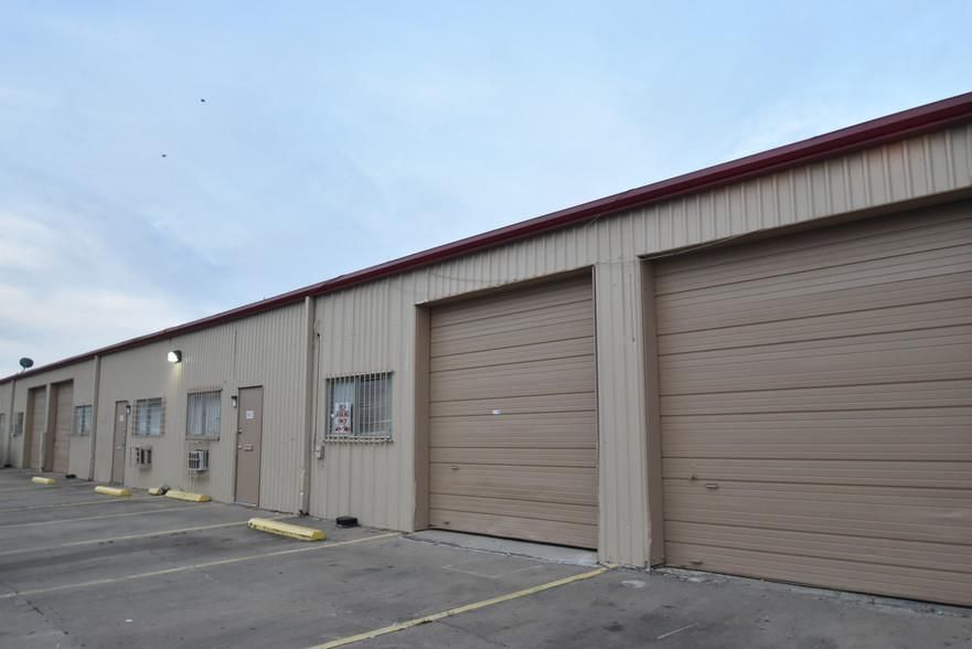 Harwin Business Park 9301-9307 Harwin Dr photo 4
