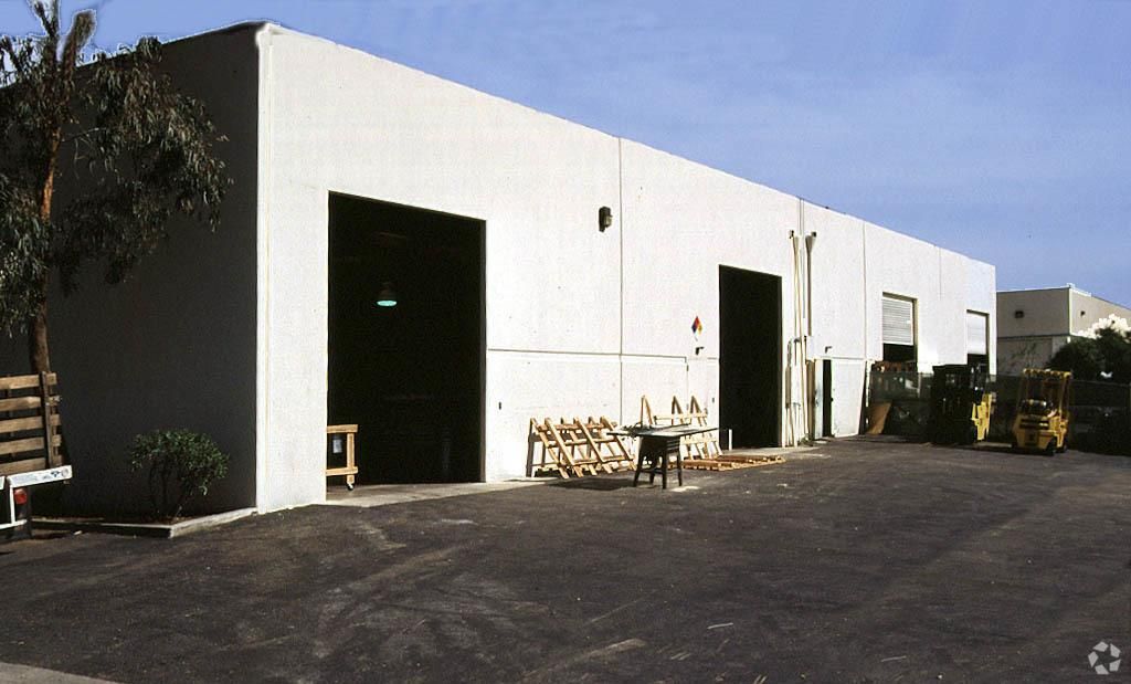 Bldg 3 photo 2