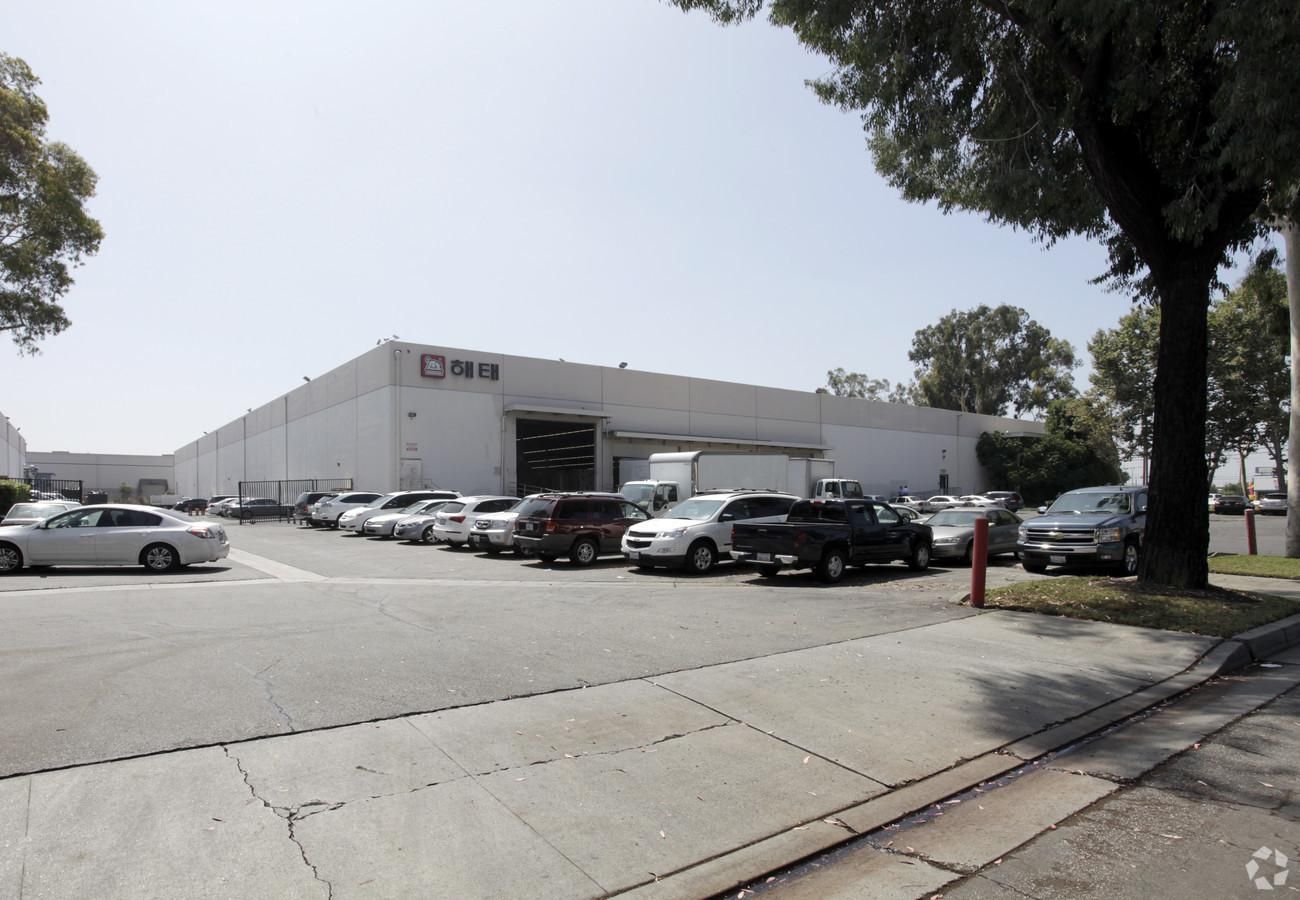 Industrial Property For Lease photo 1